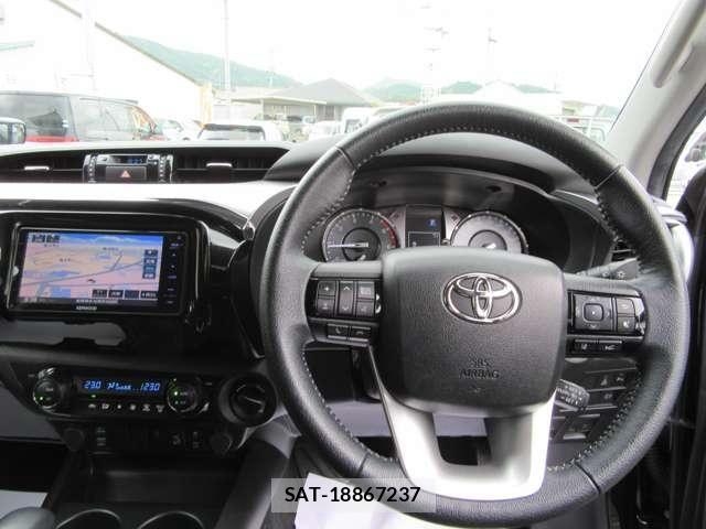 Toyota HILUX 2022-09 8849295-16
