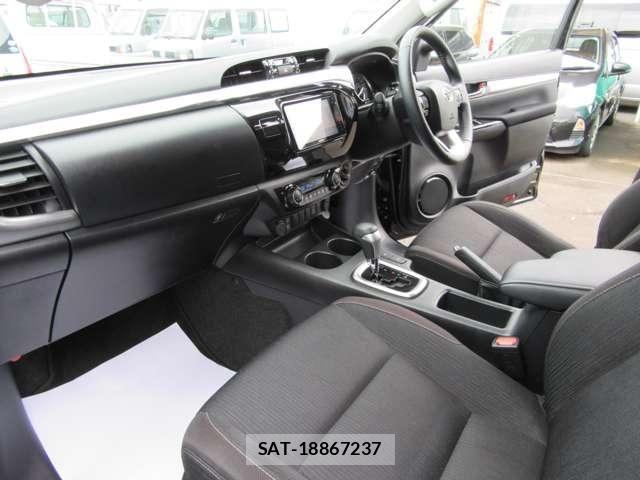 Toyota HILUX 2022-09 8849295-18