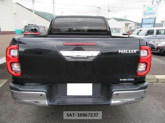 Toyota HILUX 2022-09 8849295-22