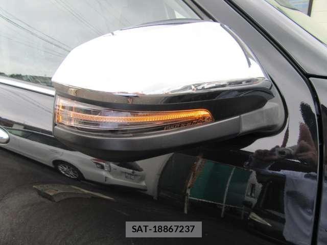 Toyota HILUX 2022-09 8849295-29