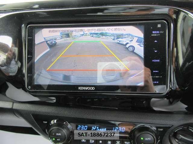 Toyota HILUX 2022-09 8849295-5