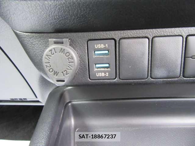 Toyota HILUX 2022-09 8849295-7