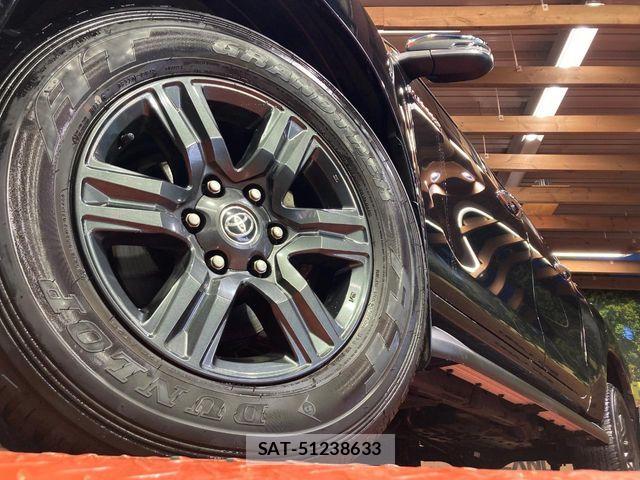 Toyota HILUX 2022-01 8849294-12