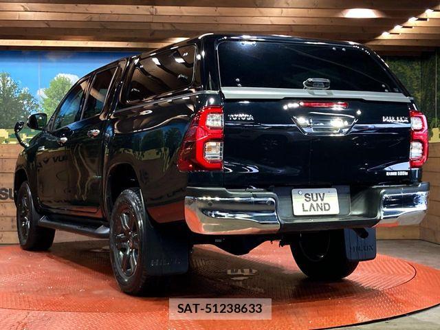 Toyota HILUX 2022-01 8849294-5