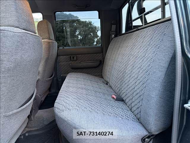 Toyota HILUX 1997-04 8849297-9