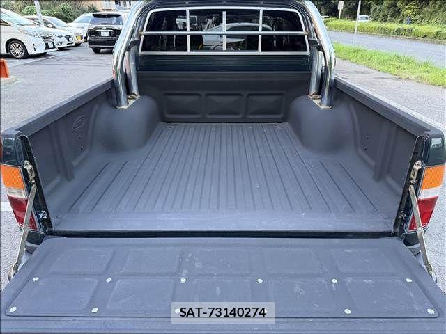 Toyota HILUX 1997-04 8849297-10