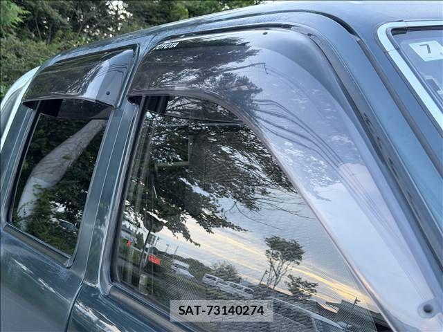 Toyota HILUX 1997-04 8849297-29