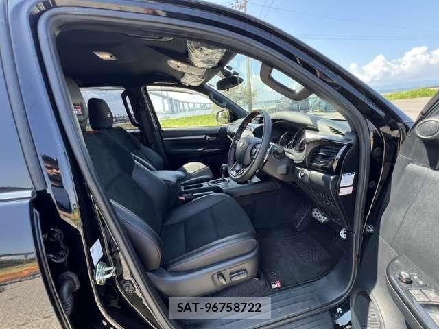 Toyota HILUX 2023-11 8880063-22