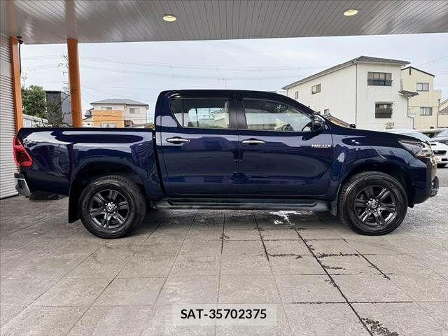Toyota HILUX 2020-11 8880066-11
