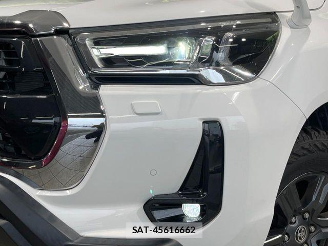 Toyota HILUX 2021-06 8880064-11