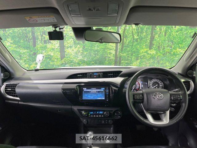Toyota HILUX 2021-06 8880064-1