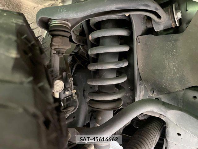 Toyota HILUX 2021-06 8880064-19