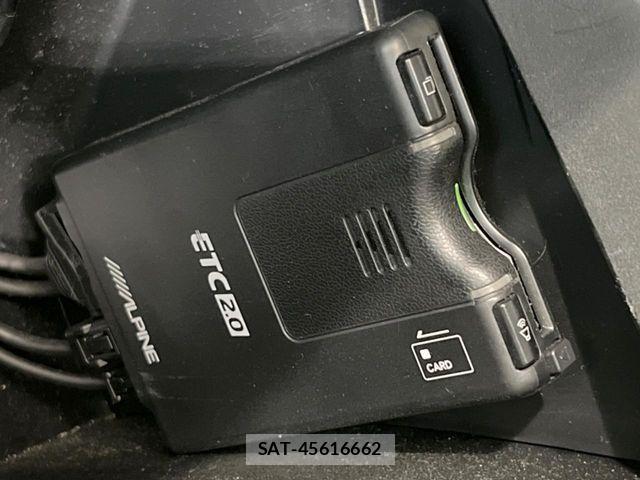Toyota HILUX 2021-06 8880064-6