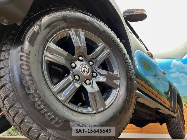 Toyota HILUX 2021-03 8880067-14
