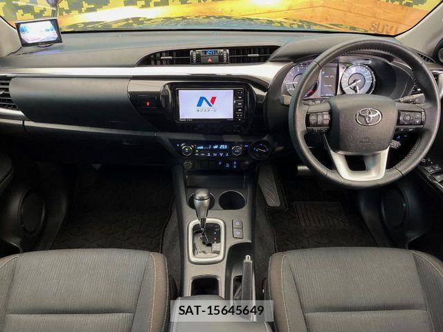 Toyota HILUX 2021-03 8880067-1