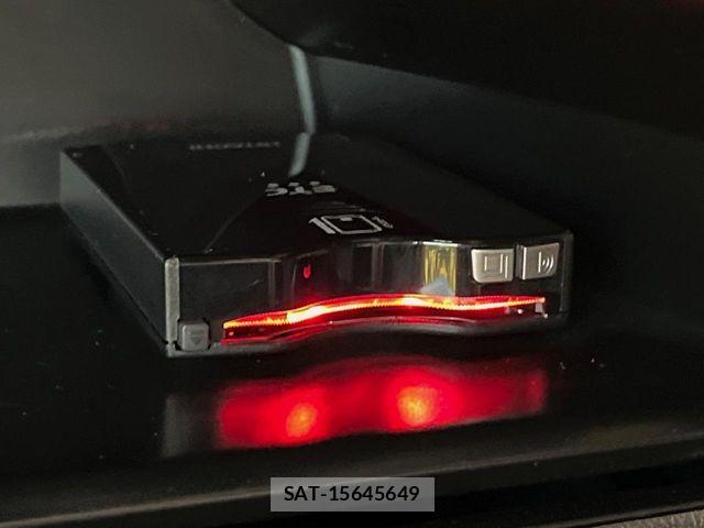 Toyota HILUX 2021-03 8880067-8