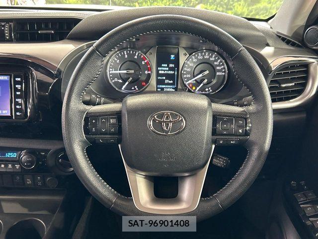 Toyota HILUX 2023-10 8880065-9
