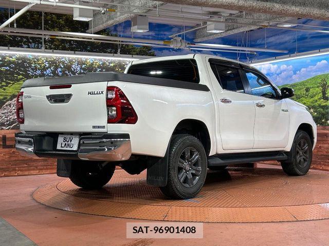 Toyota HILUX 2023-10 8880065-15