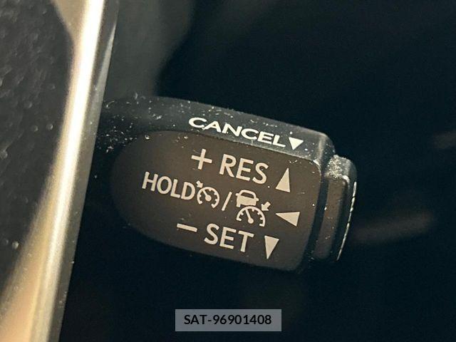 Toyota HILUX 2023-10 8880065-4
