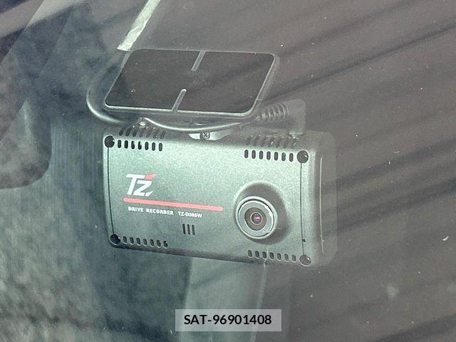Toyota HILUX 2023-10 8880065-6