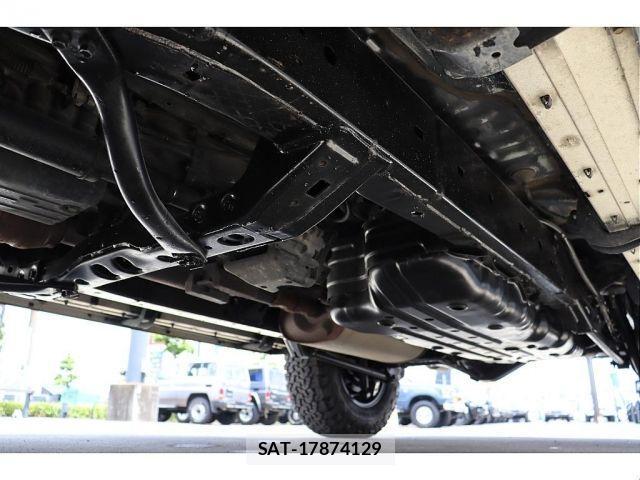 Toyota HILUX SURF 2006-01 1055889-10