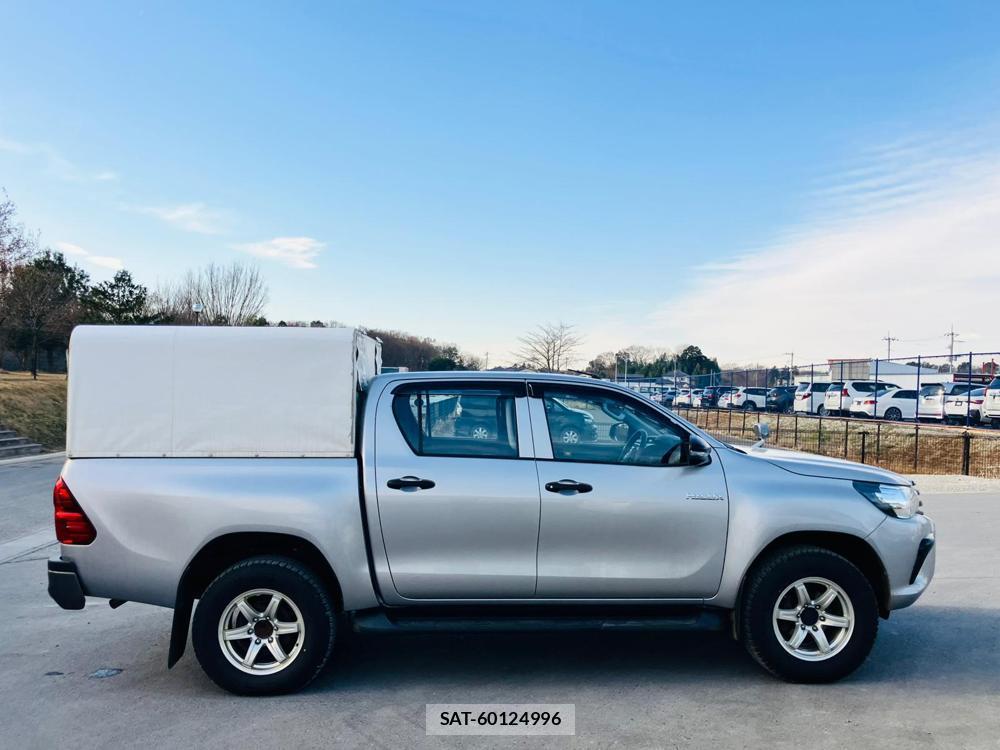 Toyota HILUX TRUCK 2019-11 606044-1