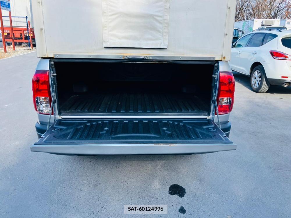 Toyota HILUX TRUCK 2019-11 606044-26