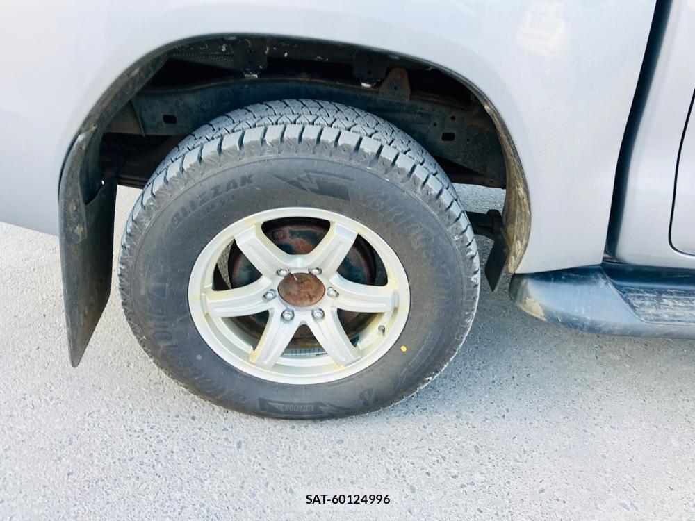 Toyota HILUX TRUCK 2019-11 606044-27