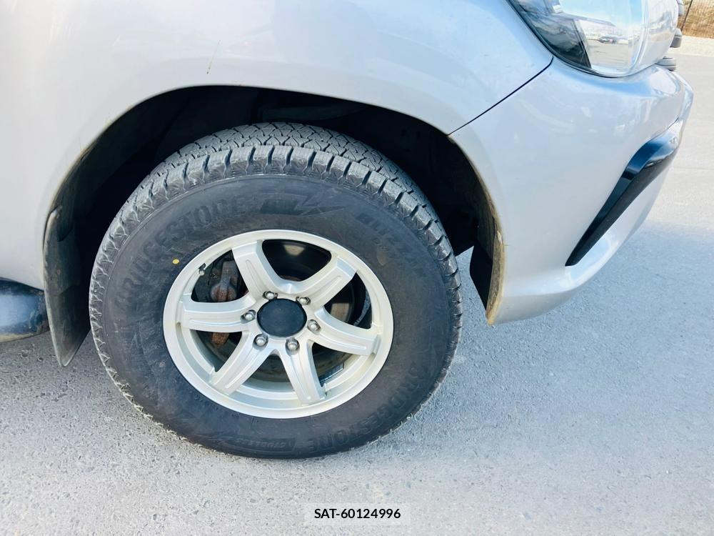 Toyota HILUX TRUCK 2019-11 606044-29