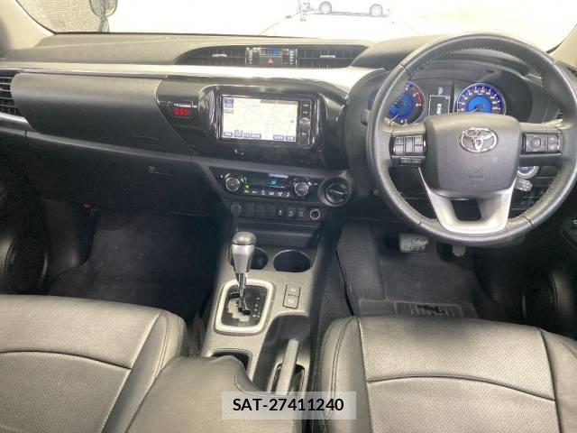 Toyota HILUX TRUCK 2018-10 1077009-3