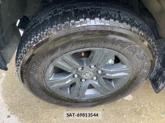 Toyota HILUX TRUCK 2024-08 7058838-5