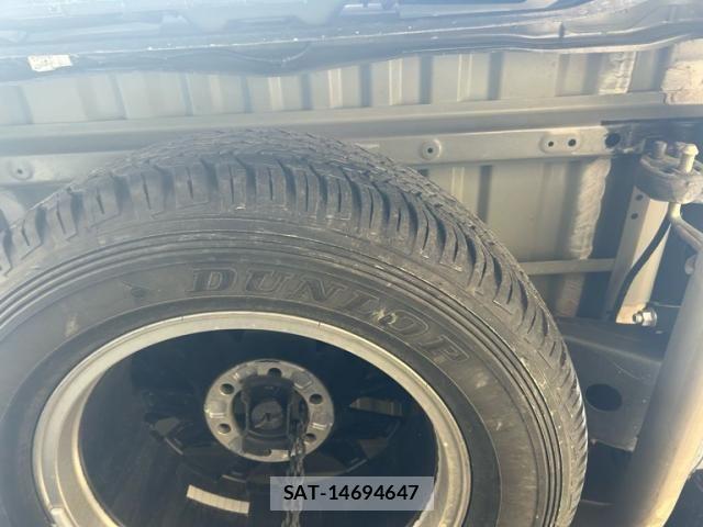 Toyota HILUX TRUCK 2024-01 7219547-7