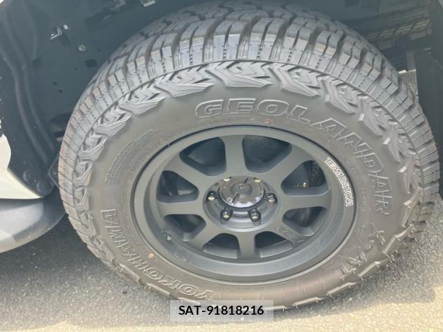 Toyota HILUX TRUCK 2023-12 7219541-8