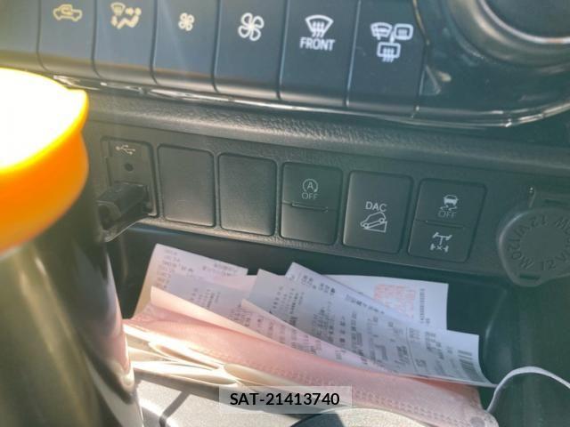 Toyota HILUX TRUCK 2022-11 7219539-18
