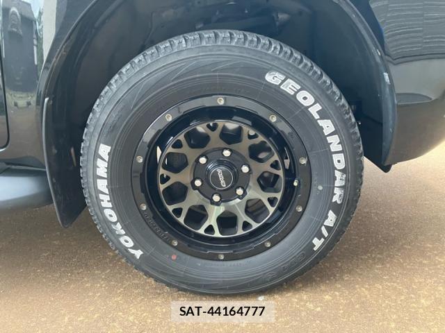 Toyota HILUX TRUCK 2022-04 7219538-4