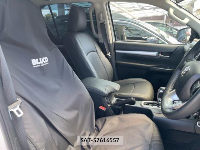 Toyota HILUX TRUCK 2023-02 7219540-10