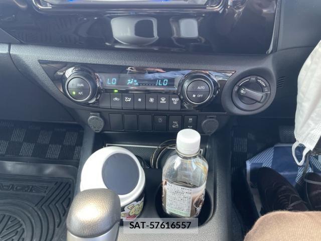 Toyota HILUX TRUCK 2023-02 7219540-18