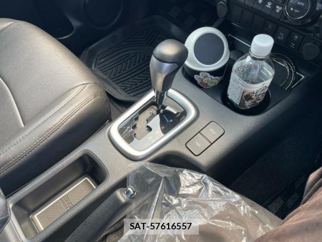 Toyota HILUX TRUCK 2023-02 7219540-19