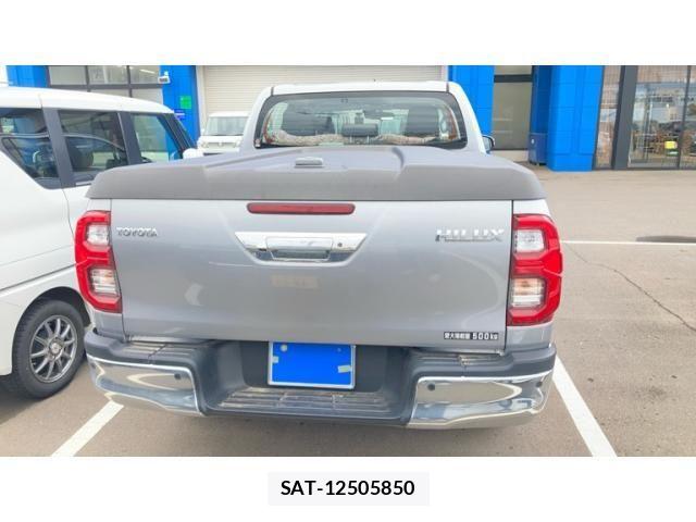 Toyota HILUX TRUCK 2022-03 7219537-9