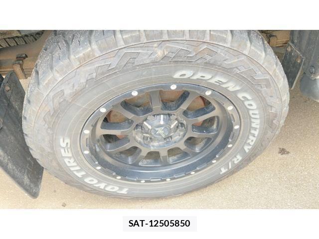 Toyota HILUX TRUCK 2022-03 7219537-23