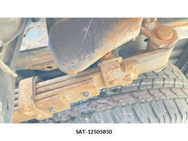 Toyota HILUX TRUCK 2022-03 7219537-27
