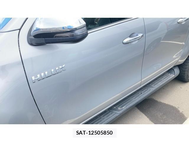 Toyota HILUX TRUCK 2022-03 7219537-6