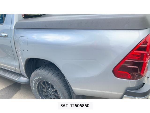 Toyota HILUX TRUCK 2022-03 7219537-8