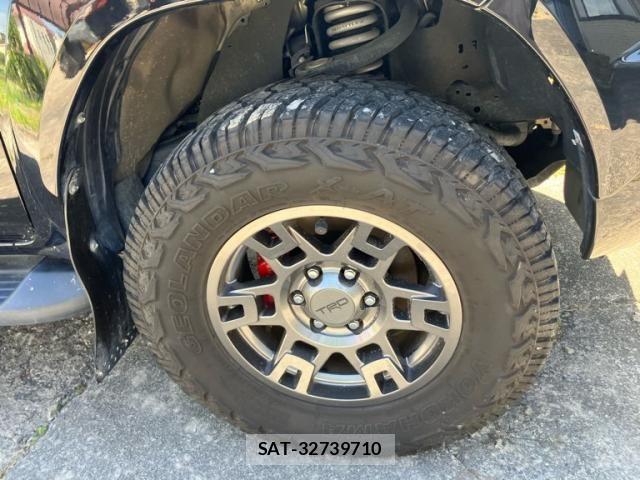 Toyota HILUX TRUCK 2022-04 7219535-10
