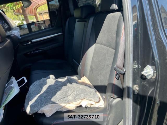 Toyota HILUX TRUCK 2022-04 7219535-14