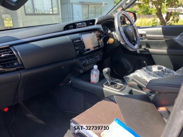 Toyota HILUX TRUCK 2022-04 7219535-17