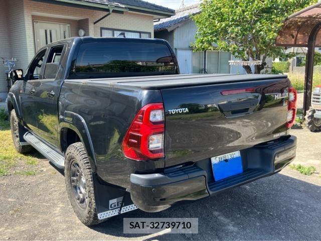 Toyota HILUX TRUCK 2022-04 7219535-3