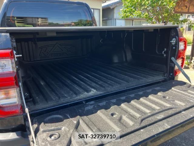 Toyota HILUX TRUCK 2022-04 7219535-5