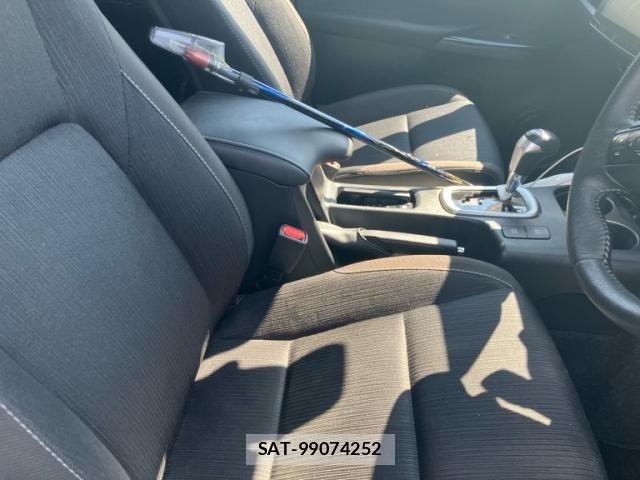 Toyota HILUX TRUCK 2021-03 7219536-11