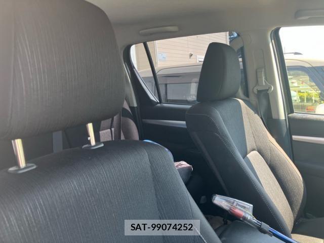 Toyota HILUX TRUCK 2021-03 7219536-12